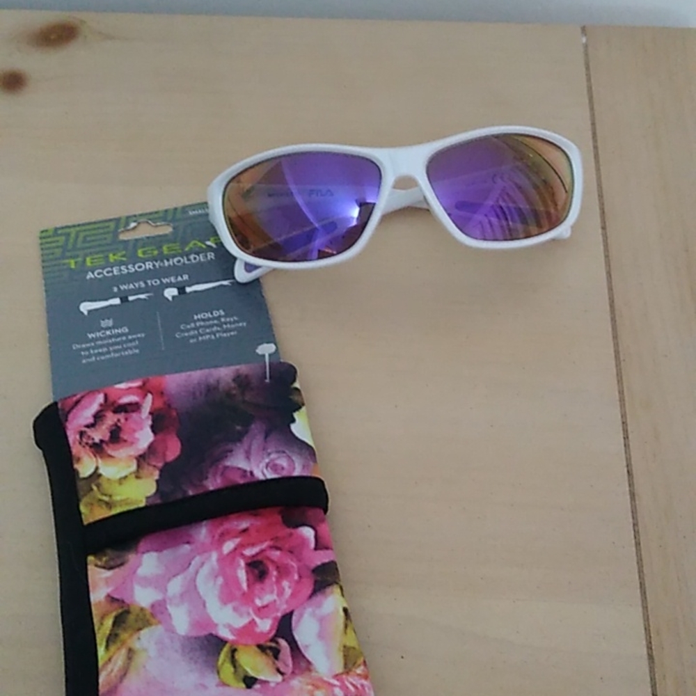 Fila Sports sun Glasses and Accessory Holder